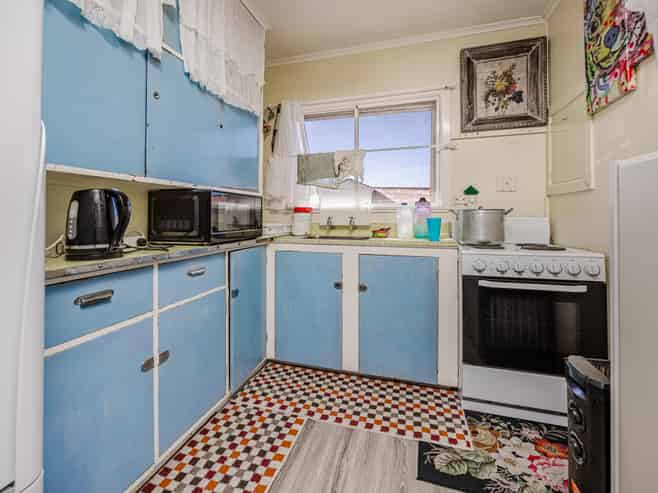 42 Landscape Road, Papatoetoe