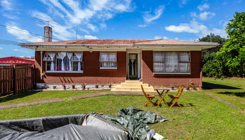 42 Landscape Road, Papatoetoe