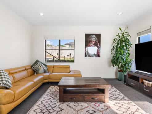 253 Hill Road, The Gardens