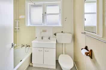 14 Boyd Grove, Naenae