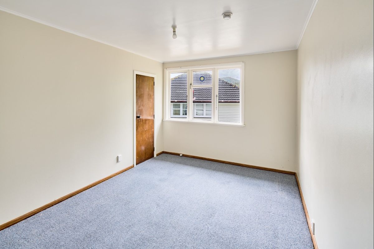 Under offer- Opportunity is knocking – pohled 5