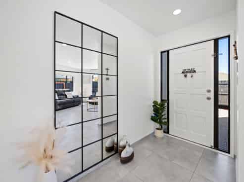 16 Norm Pellow Drive, The Gardens