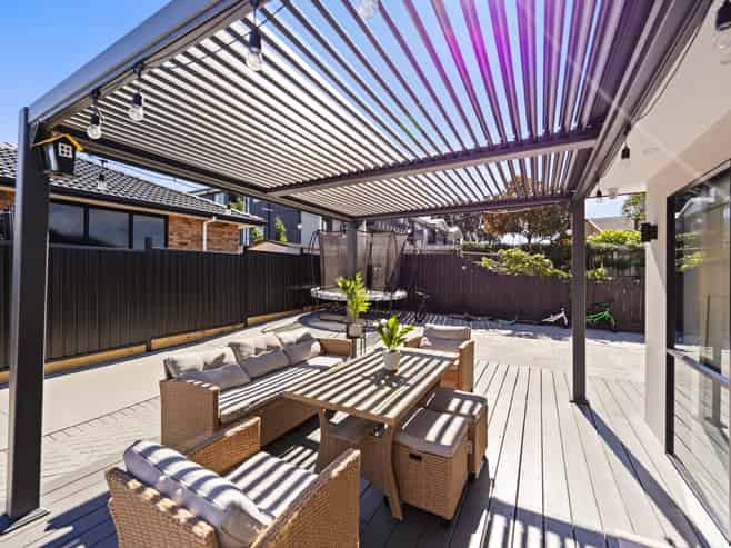 16 Norm Pellow Drive, The Gardens