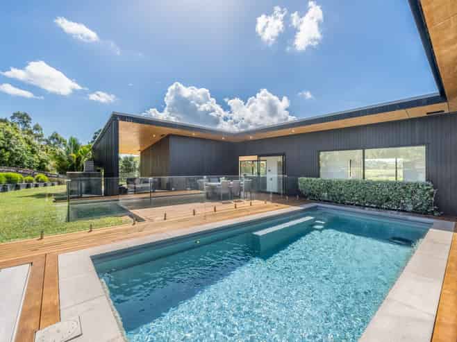 27 Brownhill Road, Whitford