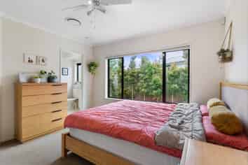 291 Mahia Road, Weymouth