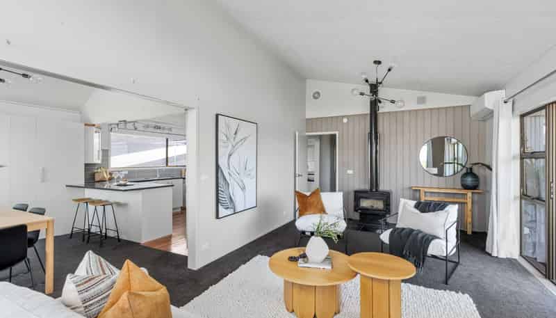 8a Orewa Heights Crescent, Orewa