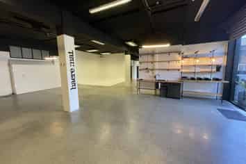 CREATIVE OFFICE OR SHOWROOM | WELL PRICED