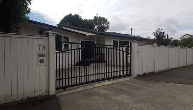 79 TeAweAwe, Hokowhitu