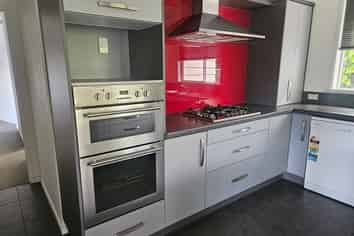 79 TeAweAwe, Hokowhitu