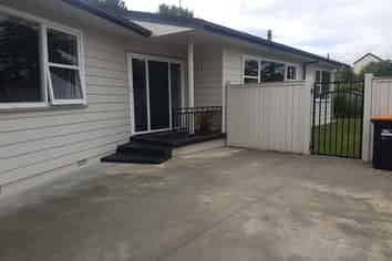 79 TeAweAwe, Hokowhitu