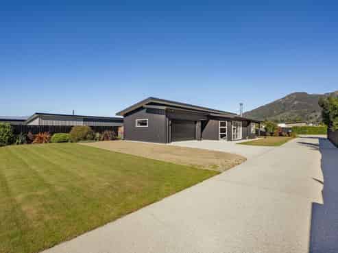 25 Teal Place, Lake Hawea