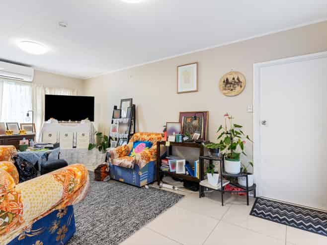 20 & 22 Ben Lora Place, Mangere East