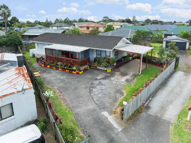20 & 22 Ben Lora Place, Mangere East