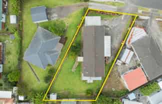 20 & 22 Ben Lora Place, Mangere East