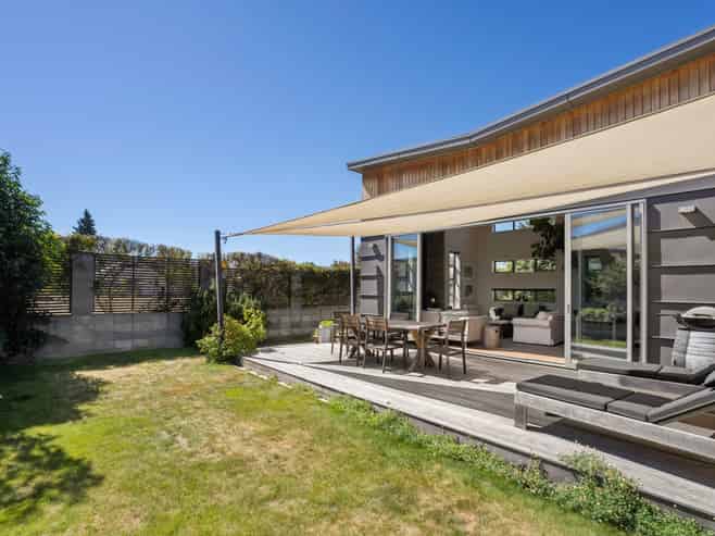 8 Pebble Lane, Wanaka