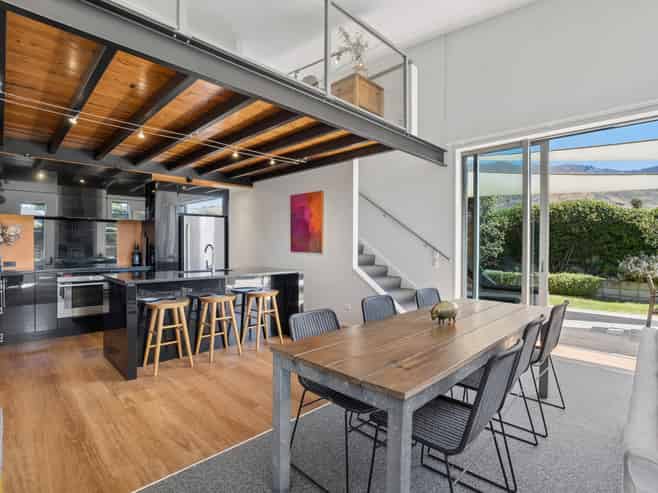 8 Pebble Lane, Wanaka