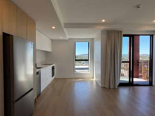 706/2B Te Ara Taurapa, Point Chevalier