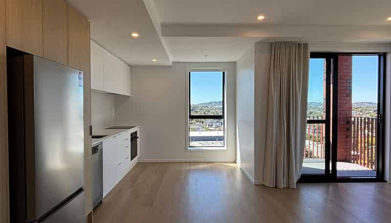 706/2B Te Ara Taurapa, Point Chevalier