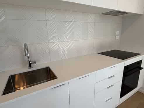 706/2B Te Ara Taurapa, Point Chevalier