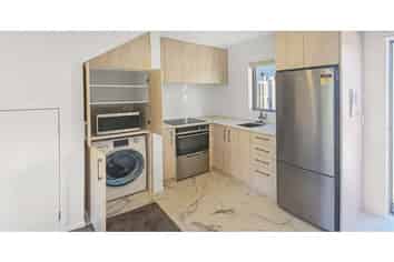 8/42 Kaikoura Street, Henderson