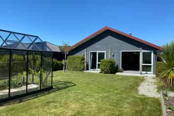 13 Willoughby Place, Clyde