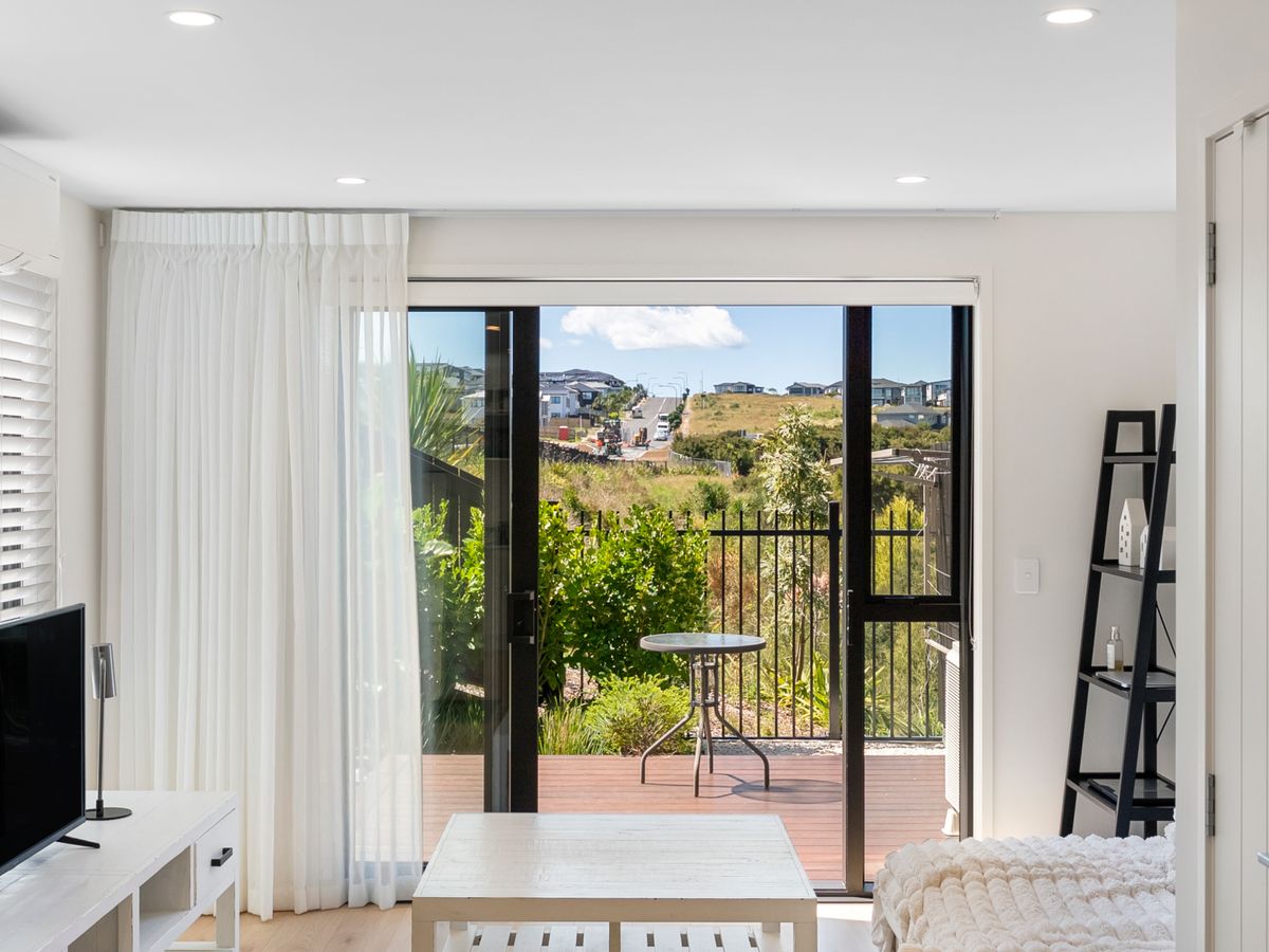 119 Ninth View Avenue, Beachlands, Manukau City, Auckland - Photo 2