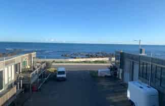 9/408 The Esplanade, Island Bay