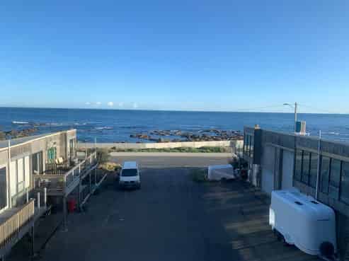 9/408 The Esplanade, Island Bay