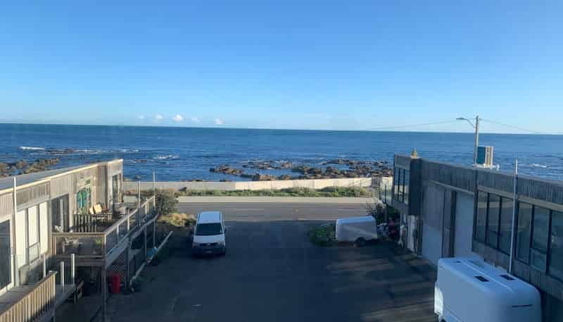 9/408 The Esplanade, Island Bay