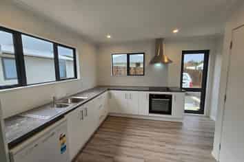 17 Graham Street, Levin