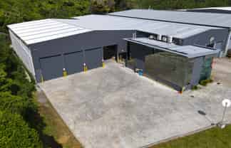 Modern Workshop with Gantry & Yard