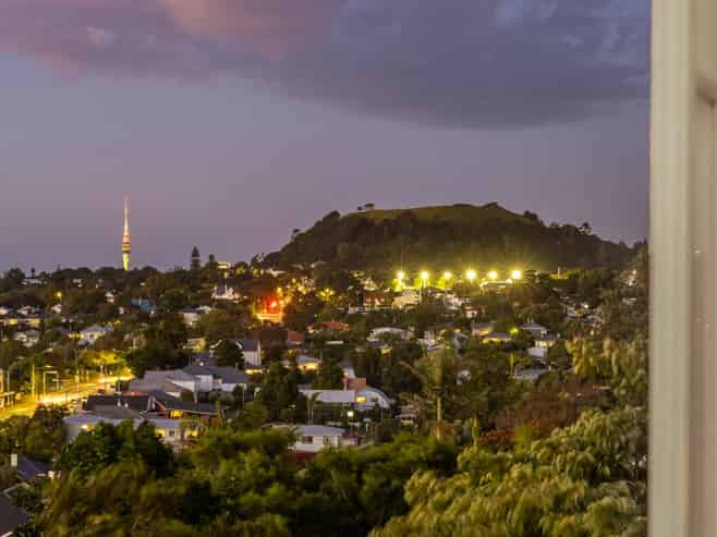 47 Landscape Road, Mount Eden