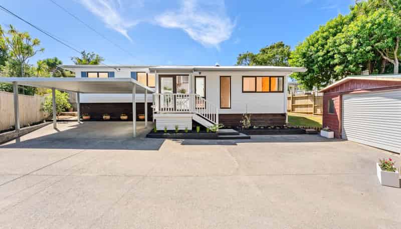 51 Saddleback Rise, Murrays Bay