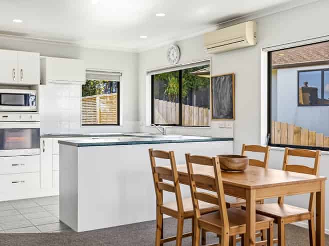 7 Rivervale Grove, Stanmore Bay