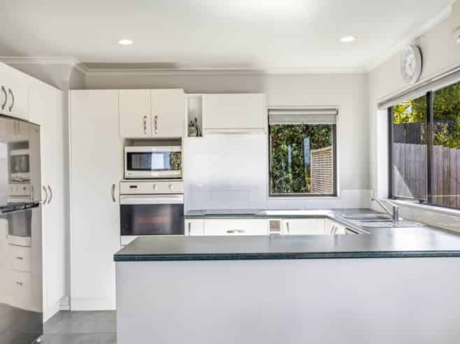 7 Rivervale Grove, Stanmore Bay