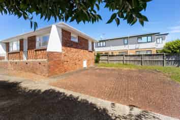 3/45A Titirangi Road, New Lynn