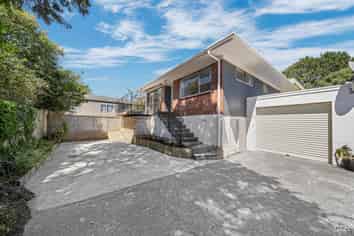 1 & 2/15 Cezanne Place, New Lynn