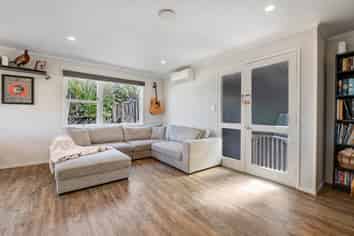 245 Vipond Road, Stanmore Bay