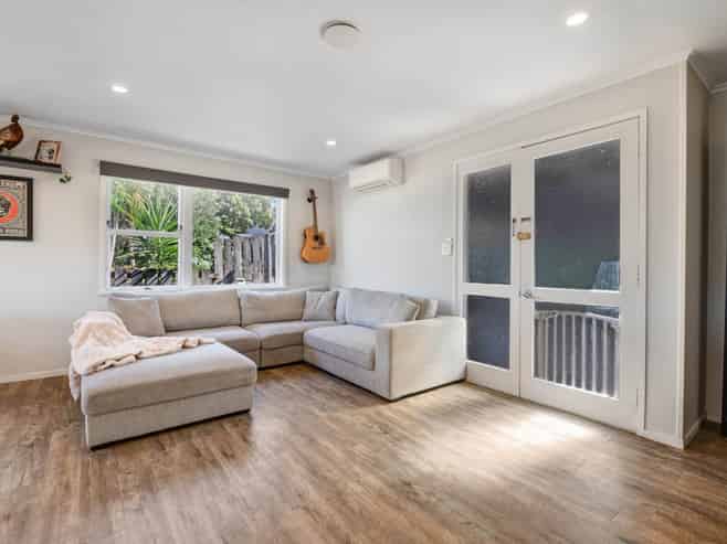 245 Vipond Road, Stanmore Bay