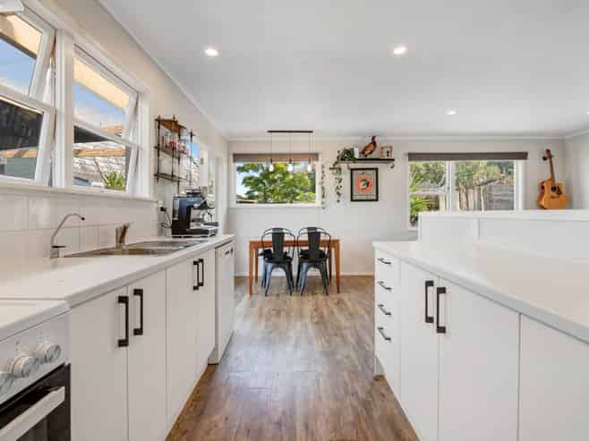245 Vipond Road, Stanmore Bay