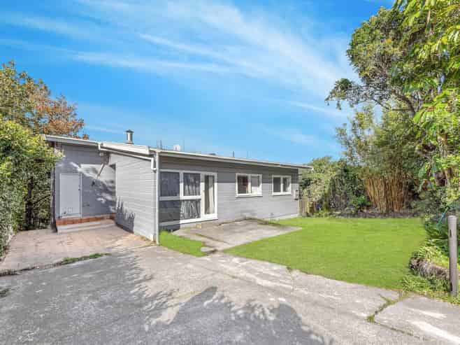 216 Hillsborough Road, Hillsborough