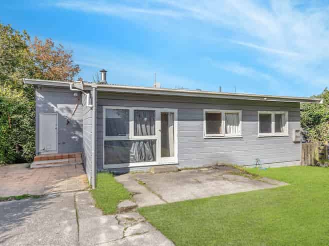 216 Hillsborough Road, Hillsborough