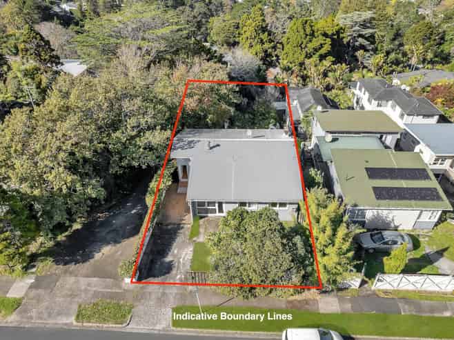 216 Hillsborough Road, Hillsborough