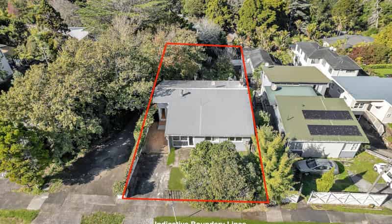 216 Hillsborough Road, Hillsborough