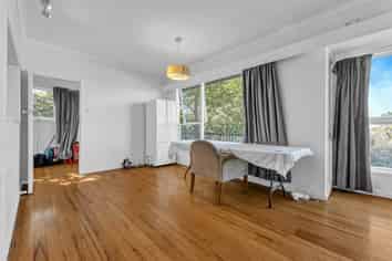 216 Hillsborough Road, Hillsborough