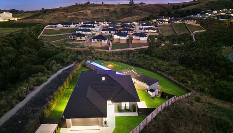 17 CALDER CRESCENT, Pokeno