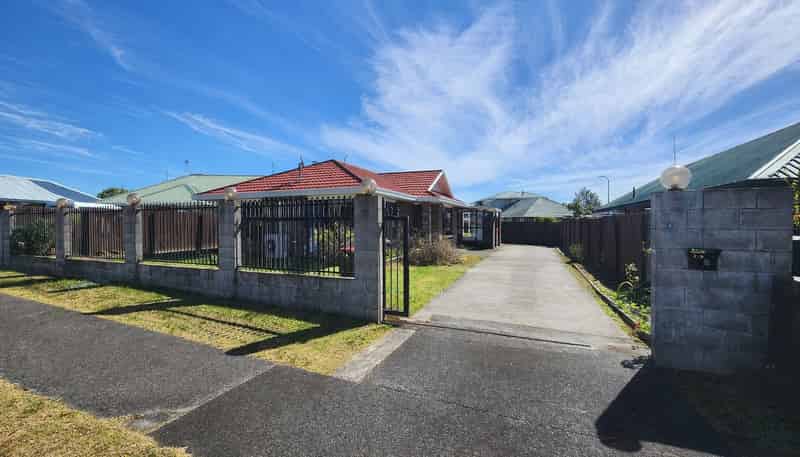 15 Tua Place, Favona