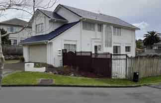 8 Covina Place, Somerville