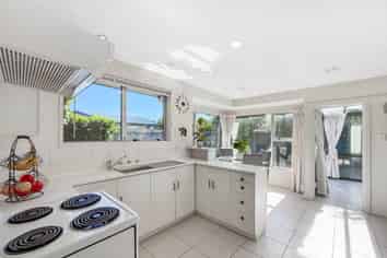 2/59 Gardiners Road, Bishopdale