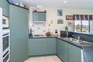 5 Palm Grove Drive, Western Heights